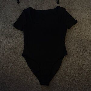 SHEIN Black Short Sleeve Bodysuit